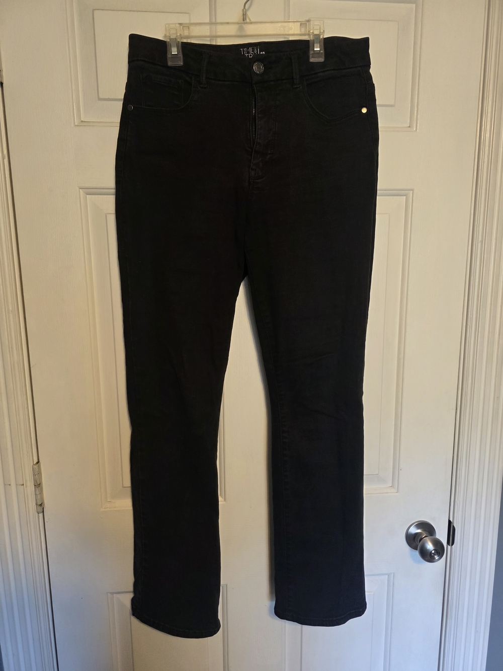 Women's Black Straight-Leg Jeans